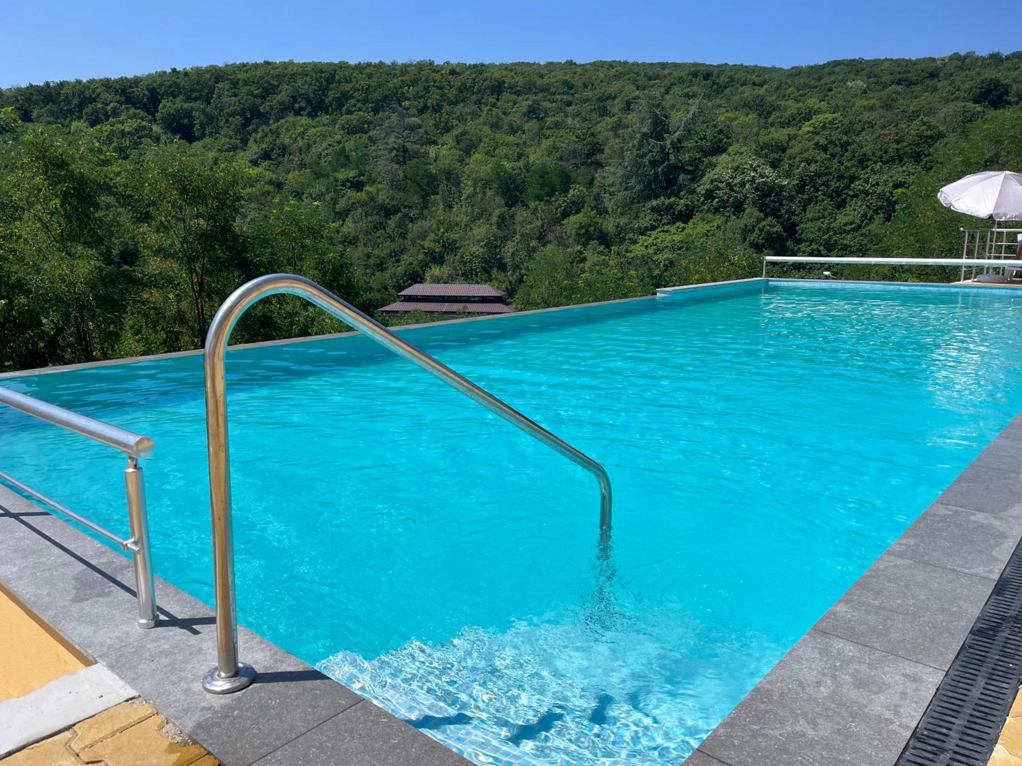Hotel Bojur Mineralni Bani Buitenkant foto